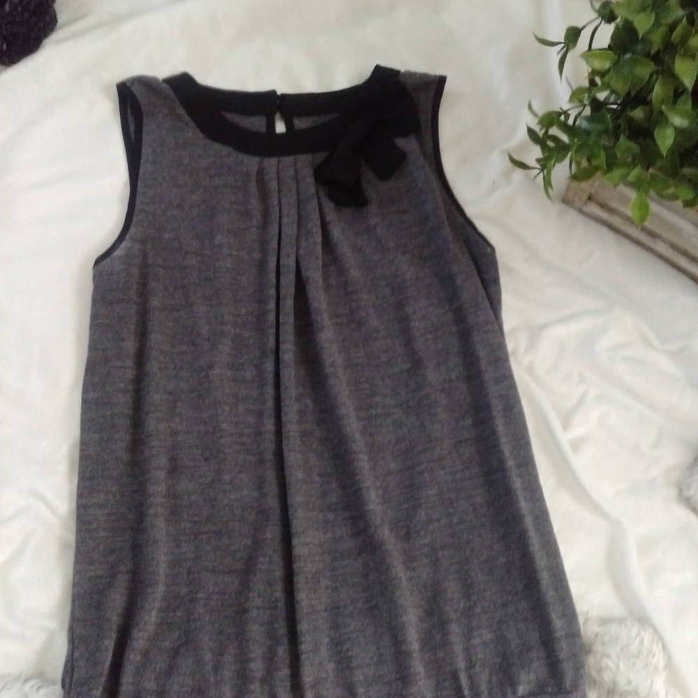 LOFT Women Dressy Top Char Gray Sixe SP